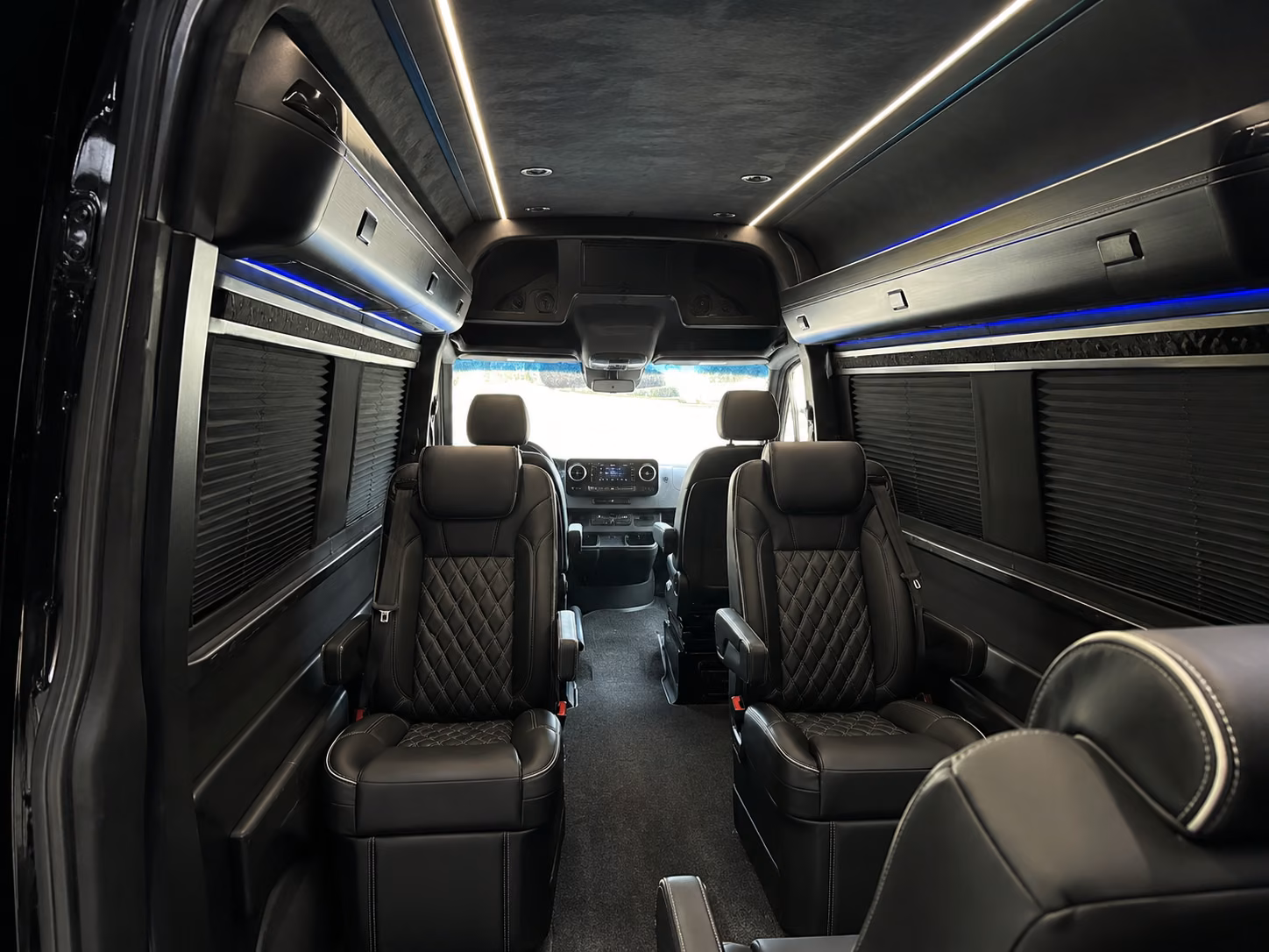 book a bus for your next airport transfer 3