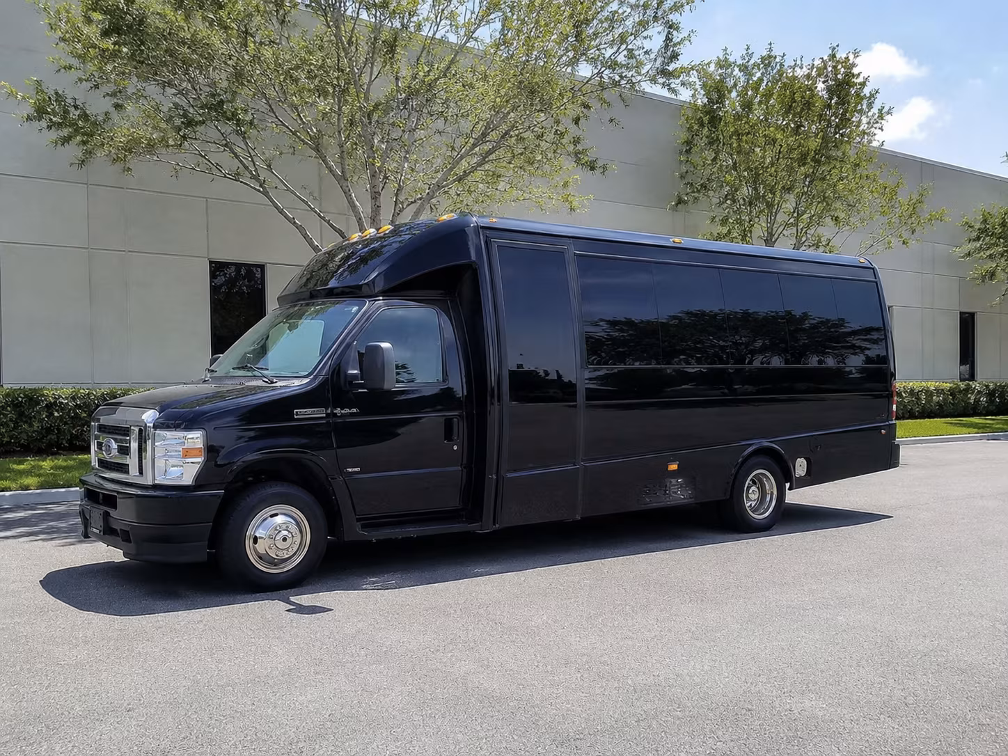 book a bus for your next prom 5