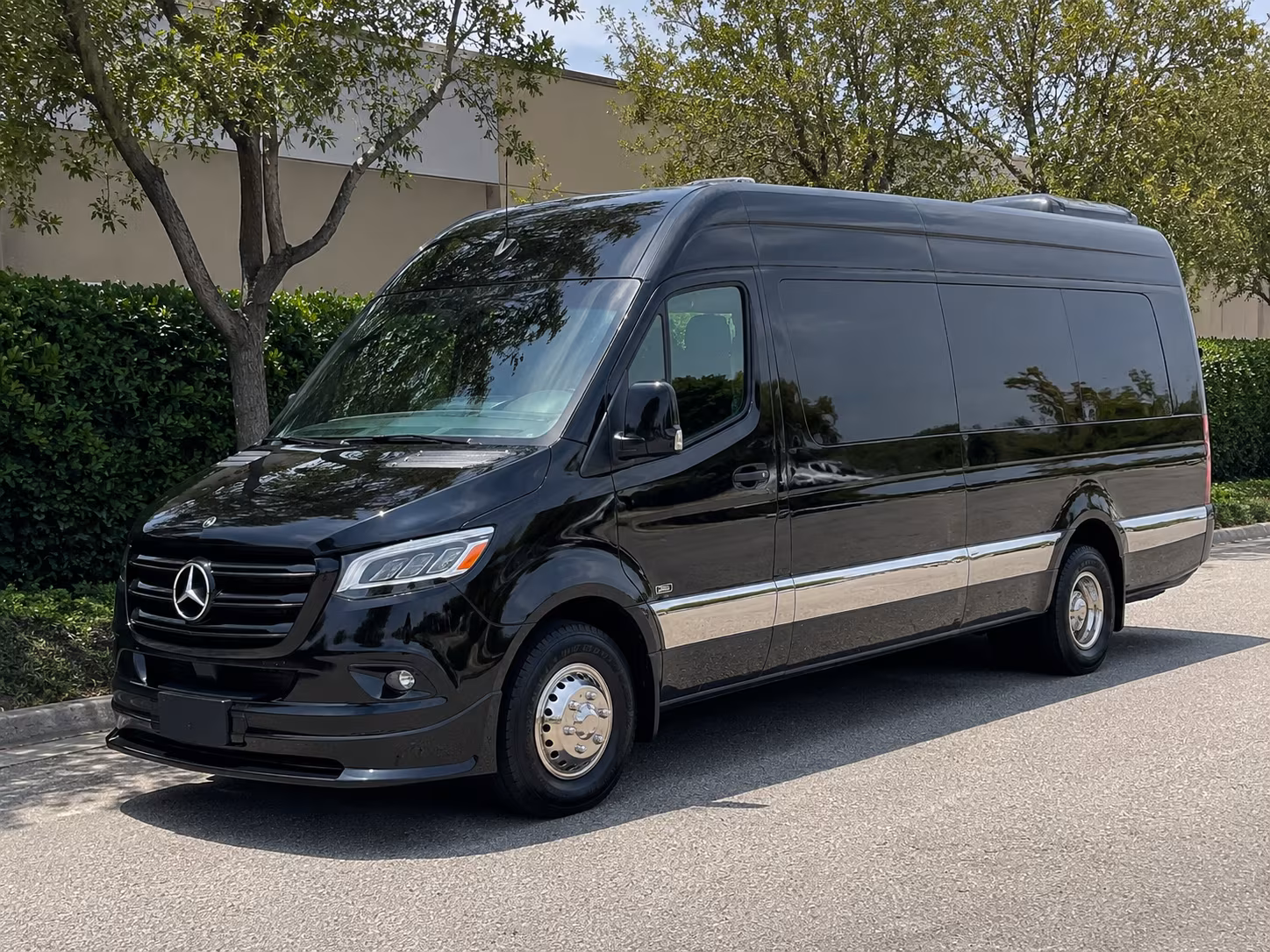 book a bus for your next sporting event 1