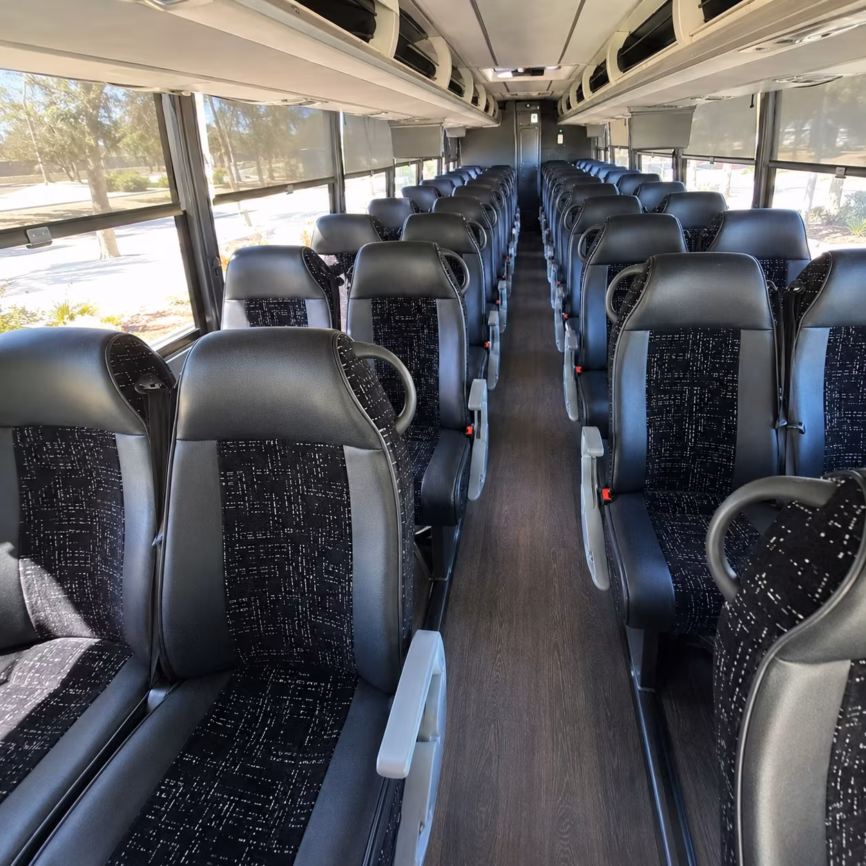 charter buses to bold point park concerts and summer shows