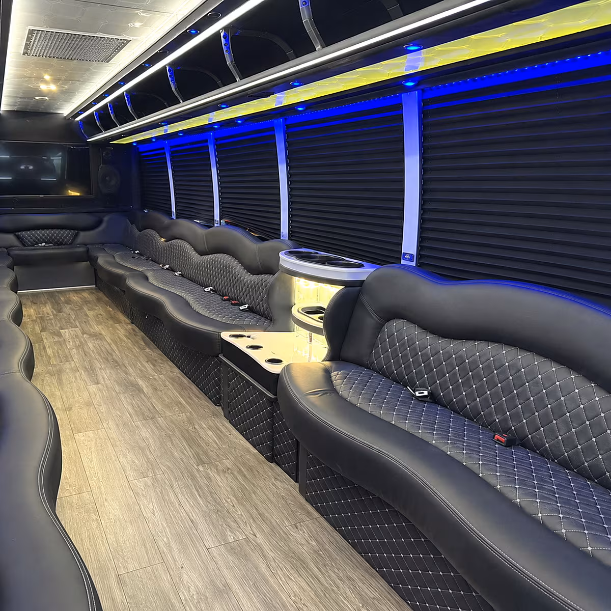 group tour buses and sightseeing transportation around pawtucket