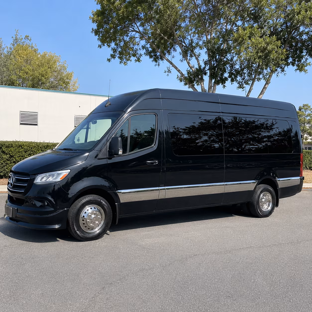 logan international airport group shuttle buses from pawtucket