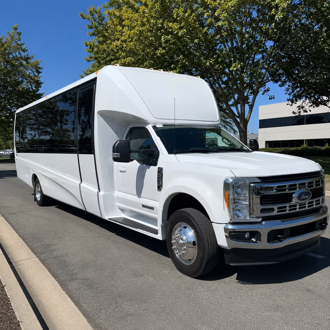 minibus rentals for brewery and winery tours around the blackstone valley