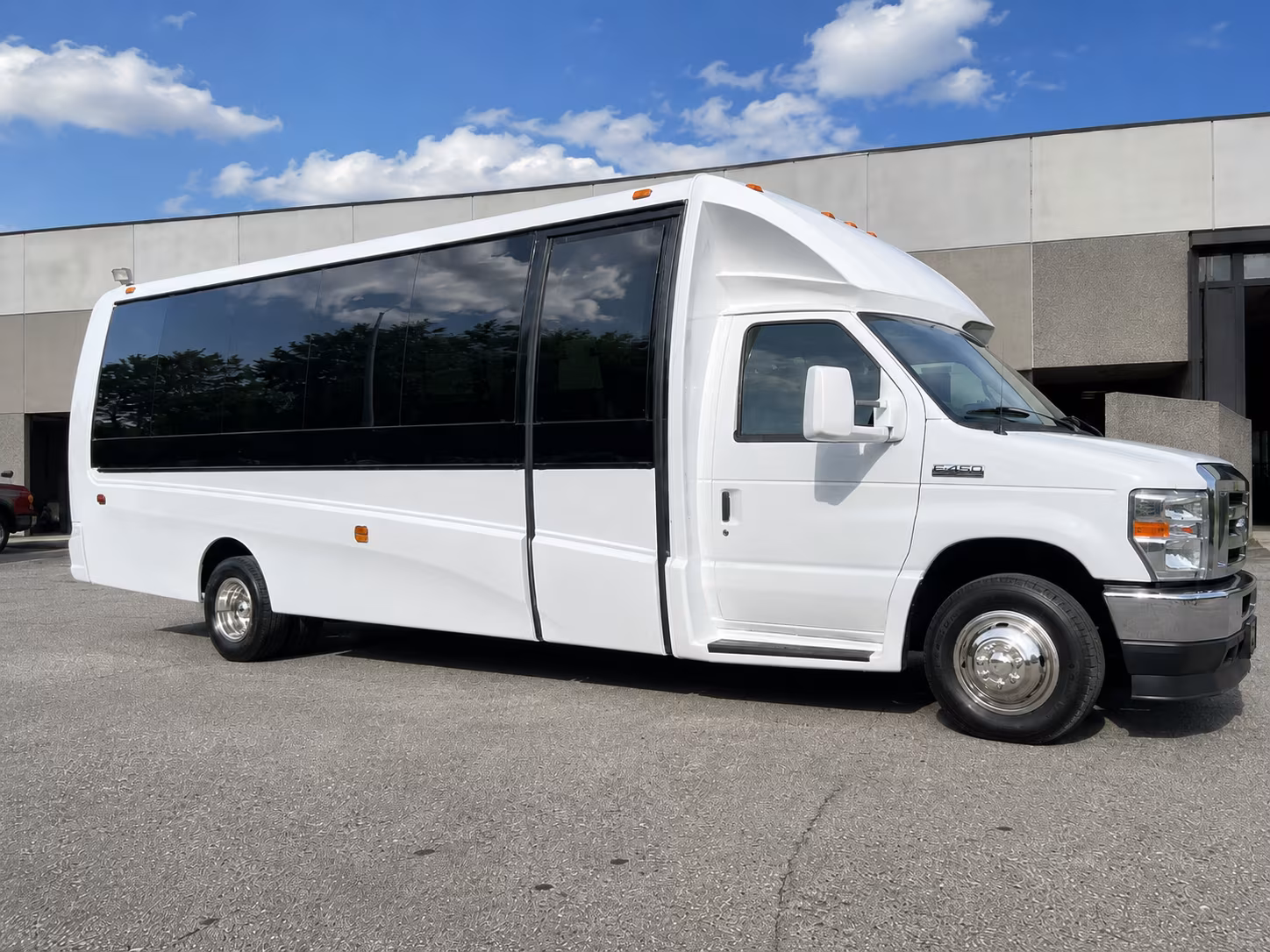 minibuses for pawtucket school trips to the rhode island science center