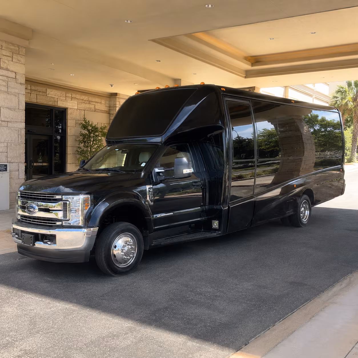 why rent using pawtucketminibuscompany com
